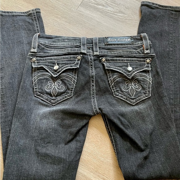 🍁🍂💙- **Rock Revival Sasha Straight Jeans Dark Wash size 28 with 33” inseam - Picture 3 of 7